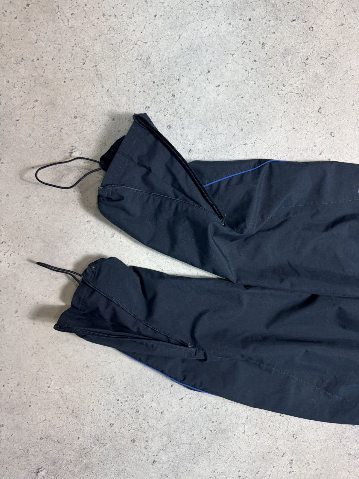 Nike Nike Big Swoosh Track Pants Nylon Baggy Drill Swoosh Vintage Size US 30 / EU 46 - 10 Thumbnail