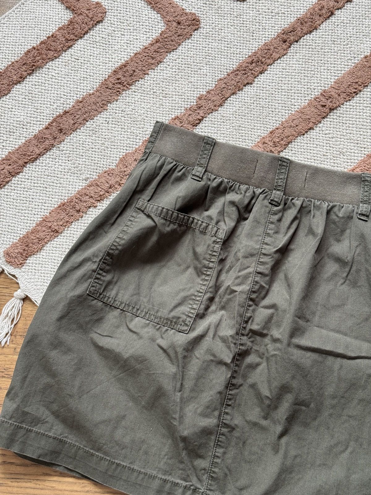 Japanese Brand × Vintage VINTAGE 2000s KHAKI MINI SKIRT Size 30" / US 8 / IT 44 - 5 Thumbnail