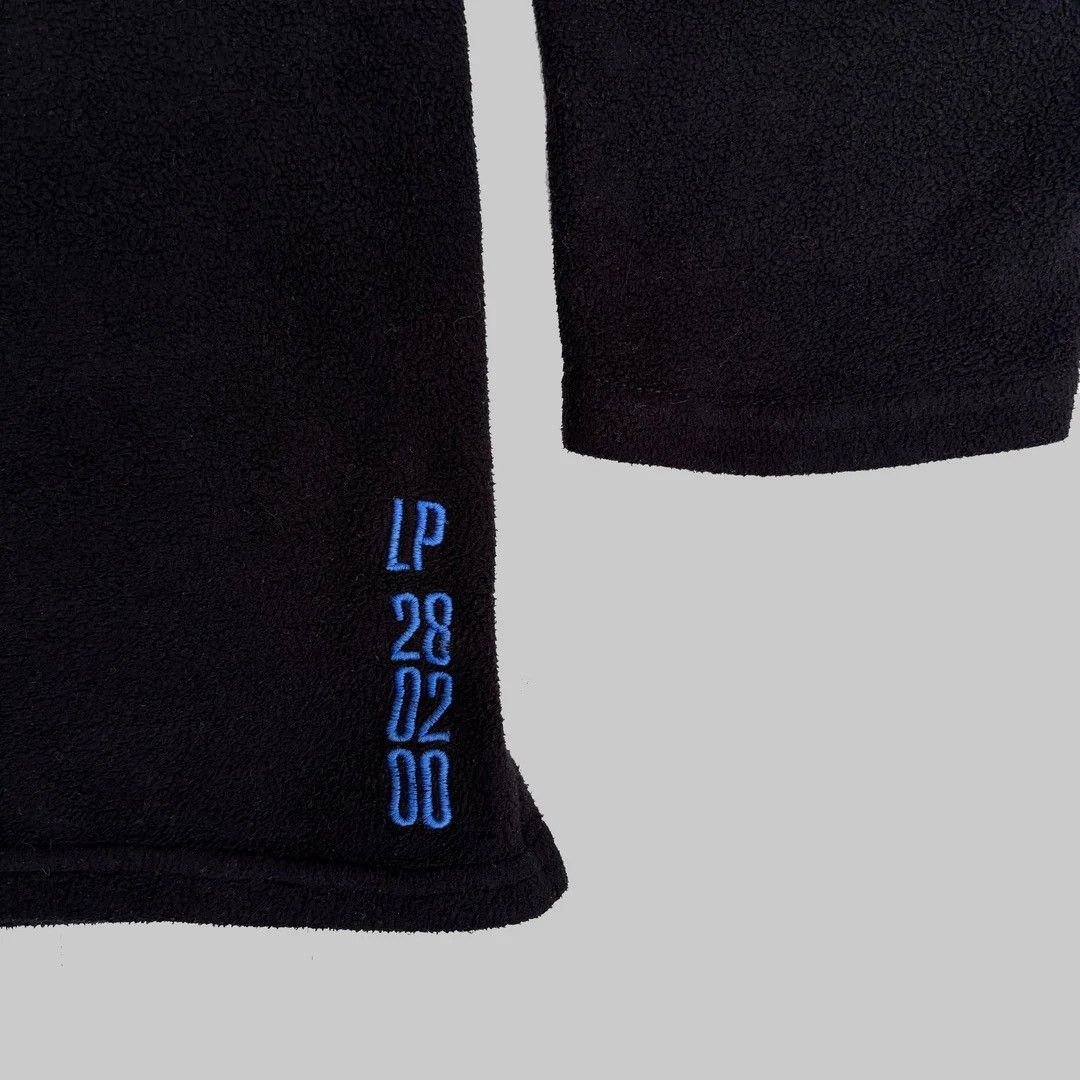 Band Tees Oasis 2000 Vintage Band Rare Tour Album Promo Fleece Sweater Size US XL / EU 56 / 4 - 3 Thumbnail