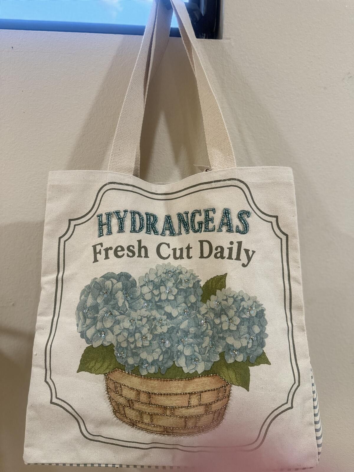 Other Tj Max beautiful embroidered tote bag with pockets cod14 Size ONE SIZE - 1 Thumbnail