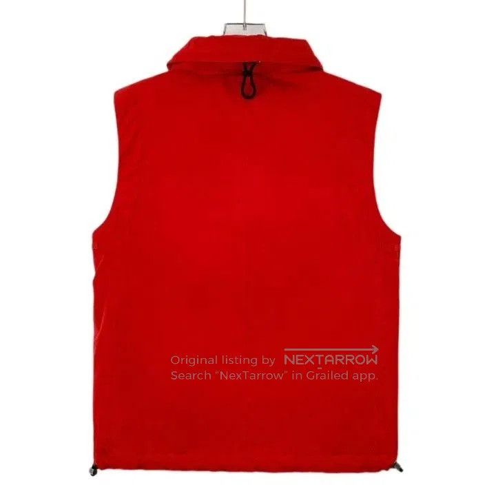 Burberry Burberry Red Hidden Hood Cotton Vest. Size US M / EU 48-50 / 2 - 2 Thumbnail