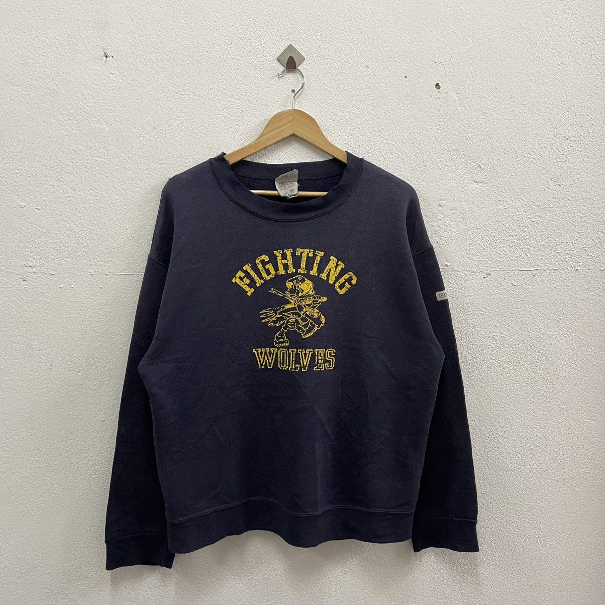 Edwin × Vintage 🔥Vintage Edwin Sports Fighting Wolves Sun Faded Sweatshirts Size US M / EU 48-50 / 2 - 1 Thumbnail