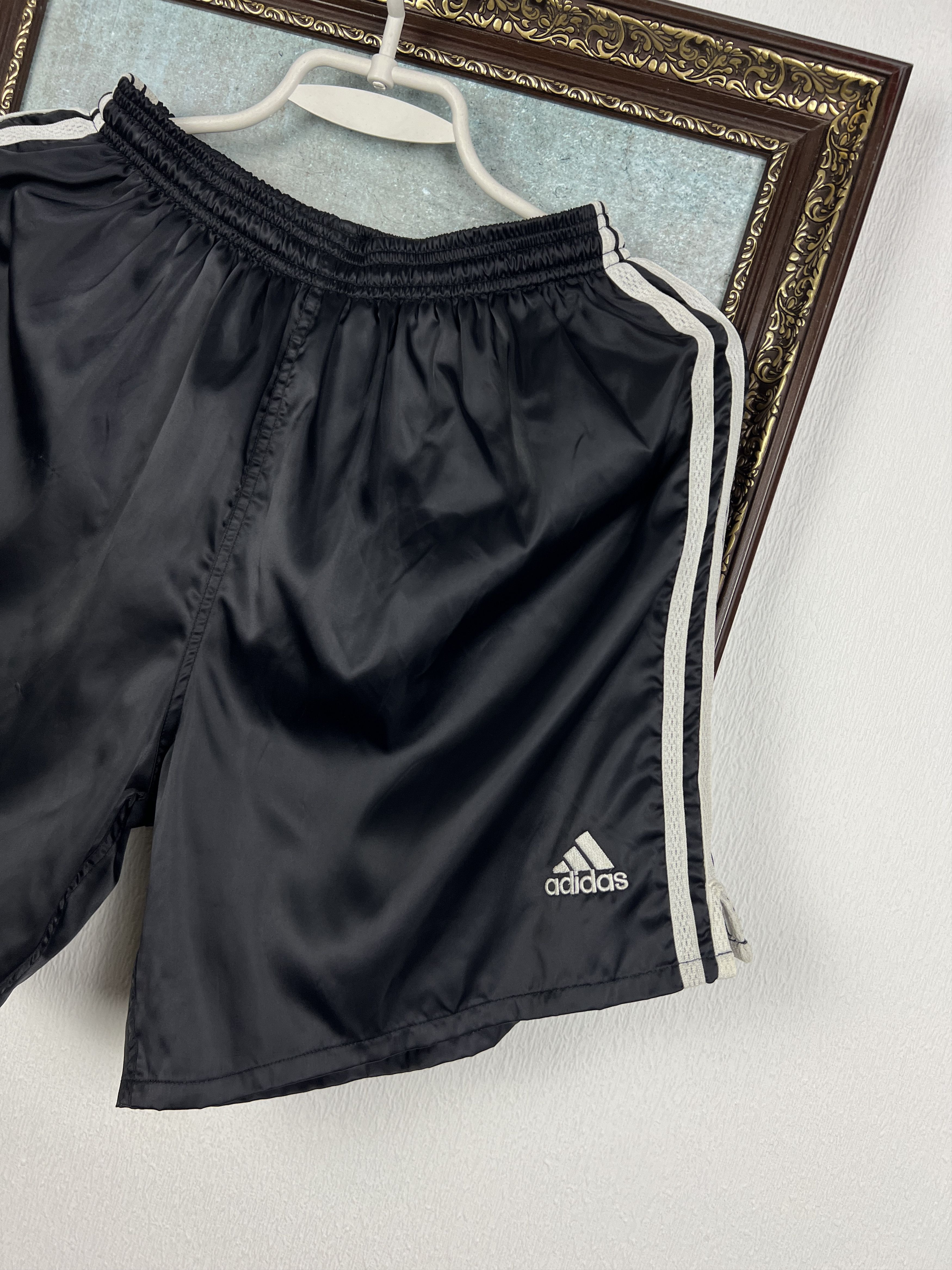 Adidas Vintage 90's Adidas Nylon Run Shorts Athletic Rare Hype Size US 32 / EU 48 - 2 Thumbnail