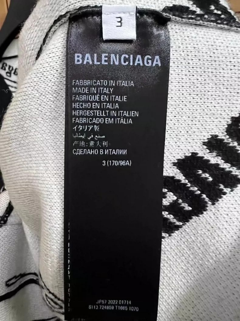 Balenciaga Balenciaga Black and White Full Logo Print Wool Cardigan Size US L / EU 52-54 / 3 - 4 Thumbnail