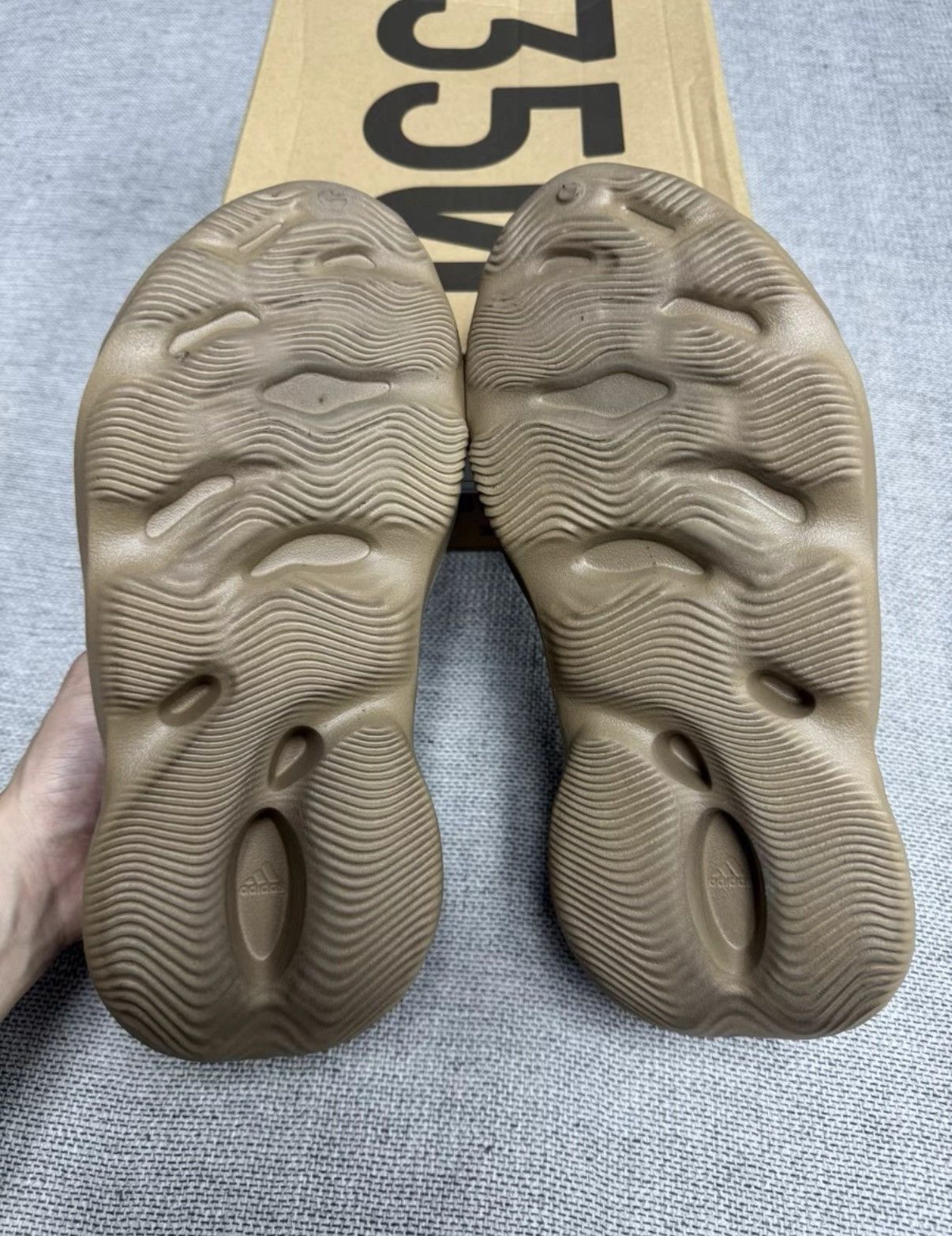 Adidas Adidas Yeezy Foam Runner Clay Taupe K37 Size US 10.5 / EU 43-44 - 6 Thumbnail