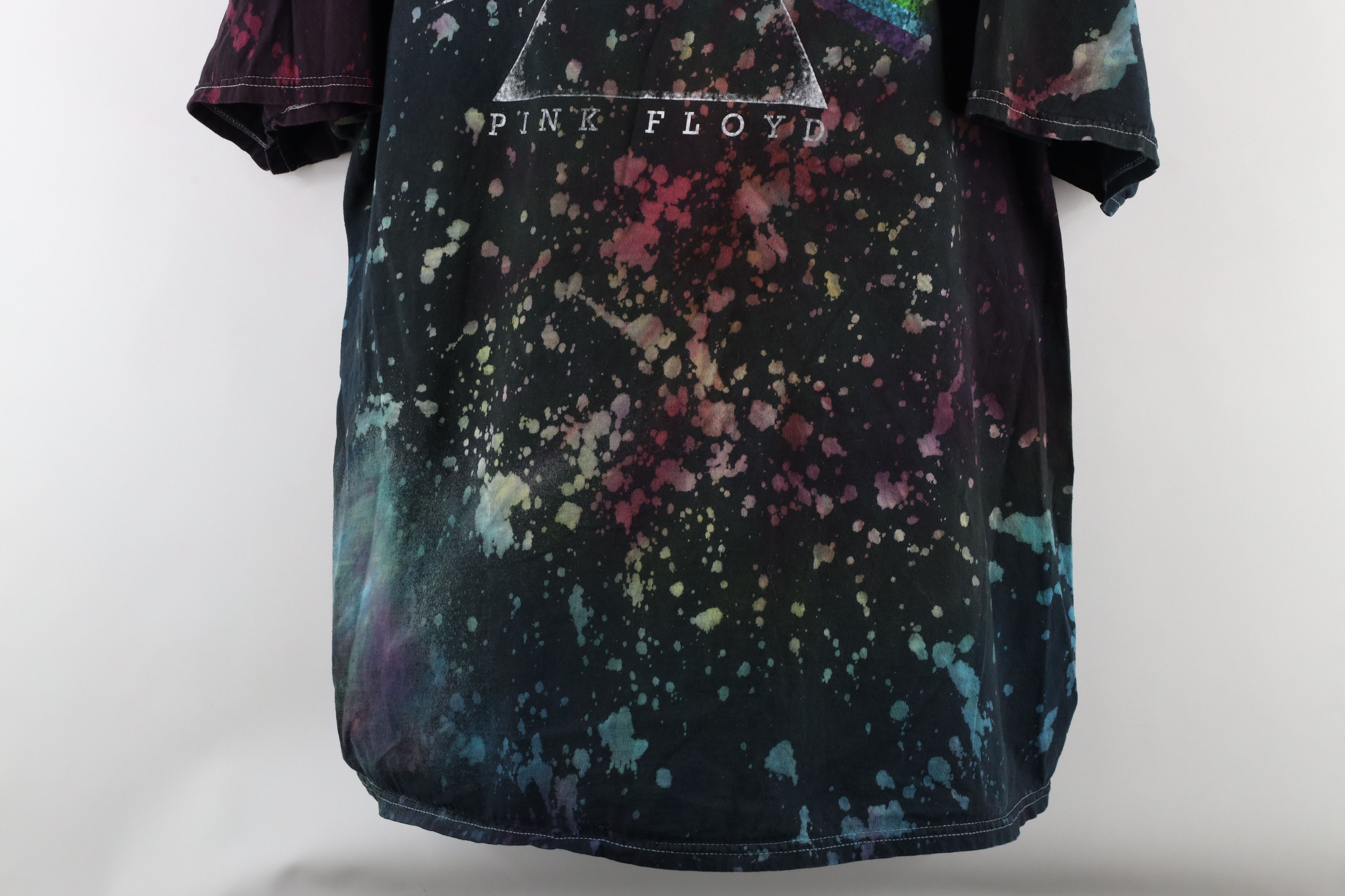 Vintage Retro Pink Floyd Rainbow Dark Side of the Moon Band T-Shirt Size US XL / EU 56 / 4 - 3 Thumbnail