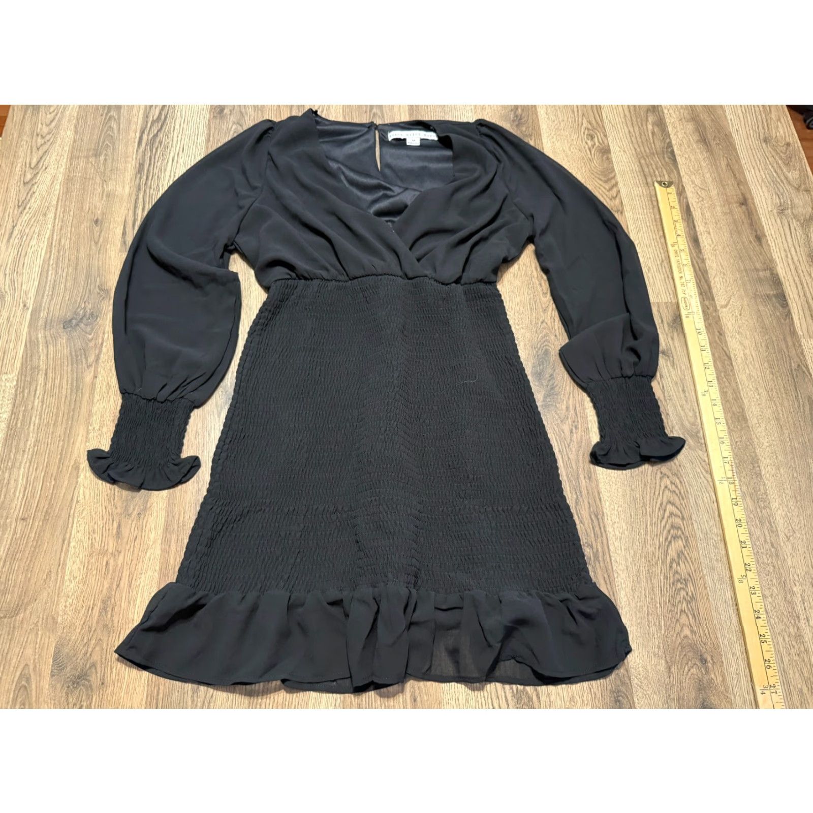 Vintage **Hyfve Women's Black Long Sleeve V-neck Ruffle Hem Medium Dress** User: Hyfve Women's Black Long Sleeve V-neck Ruffle Hem Medium Dress Size M / US 6-8 / IT 42-44 - 2 Thumbnail