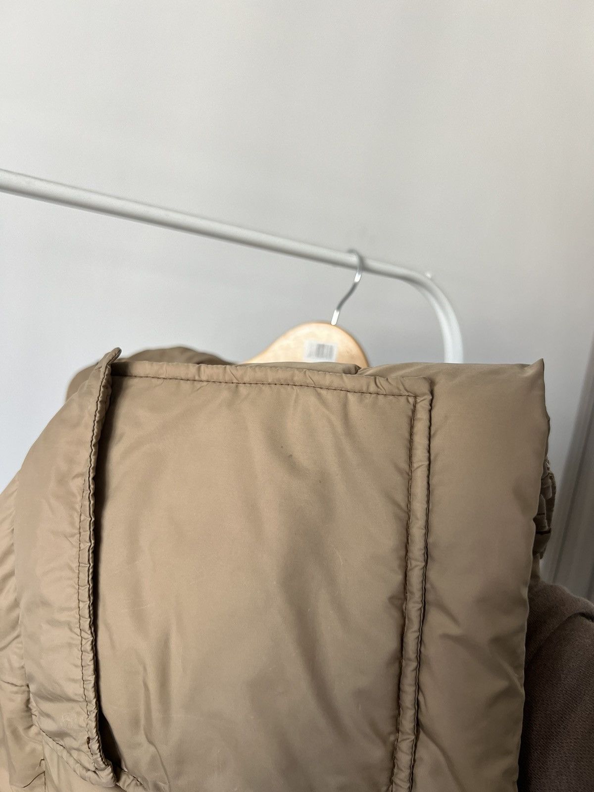 Moncler Moncler Puffer Down Jacket Beige Size 3 Large Size L / US 10 / IT 46 - 13 Thumbnail