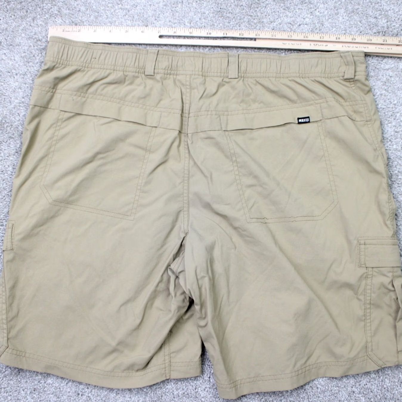Vintage REI Co-op Mens Shorts Beige 40 9" Cargo Nylon Stretch Lightweight Hiking Size US 40 / EU 56 - 5 Thumbnail