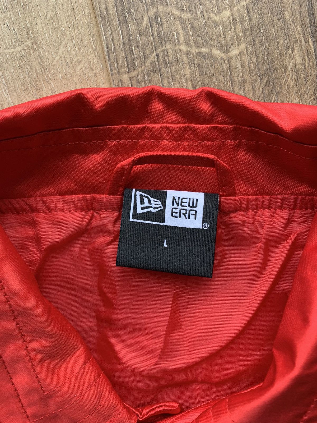 NBA New Era NBA Chicago Bulls Wordmark coaches jacket Size US L / EU 52-54 / 3 - 7 Thumbnail