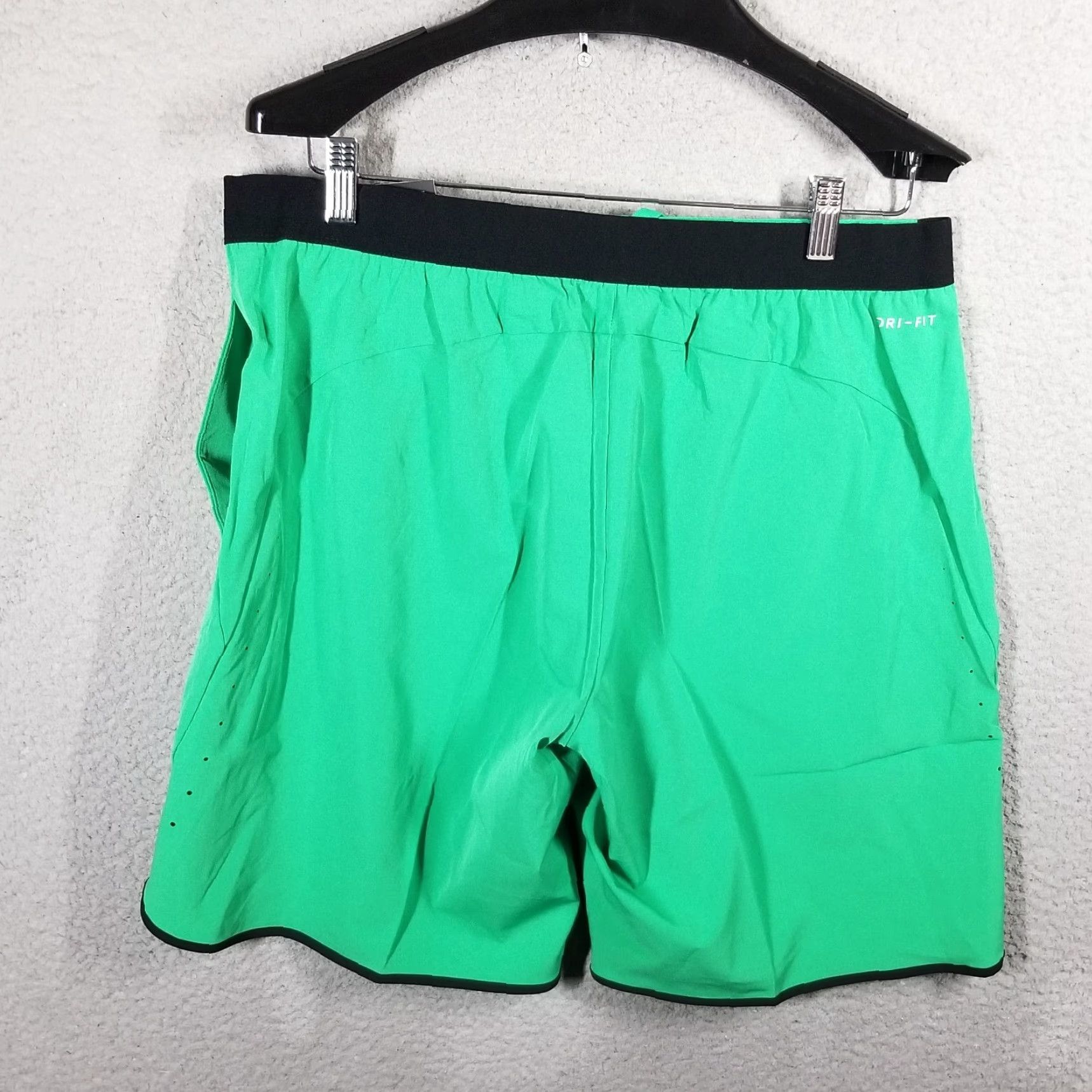 Nike VINTAGE Nike Tennis Shorts Men's Woven Activewear 9" Green Gladiator 80s Size L Size US 34 / EU 50 - 2 Thumbnail