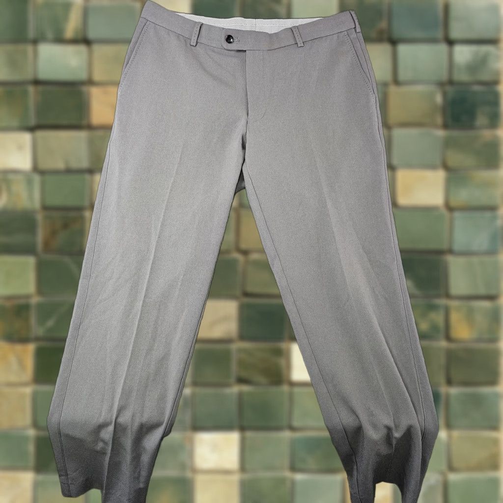 Peter Millar Peter Millar Dress Pants Mens 34x30 Gray Crown Sport Flat Front Pockets Slim Straight Logo 100% Polyester Business Casual Size US 34 / EU 50 - 1 Thumbnail