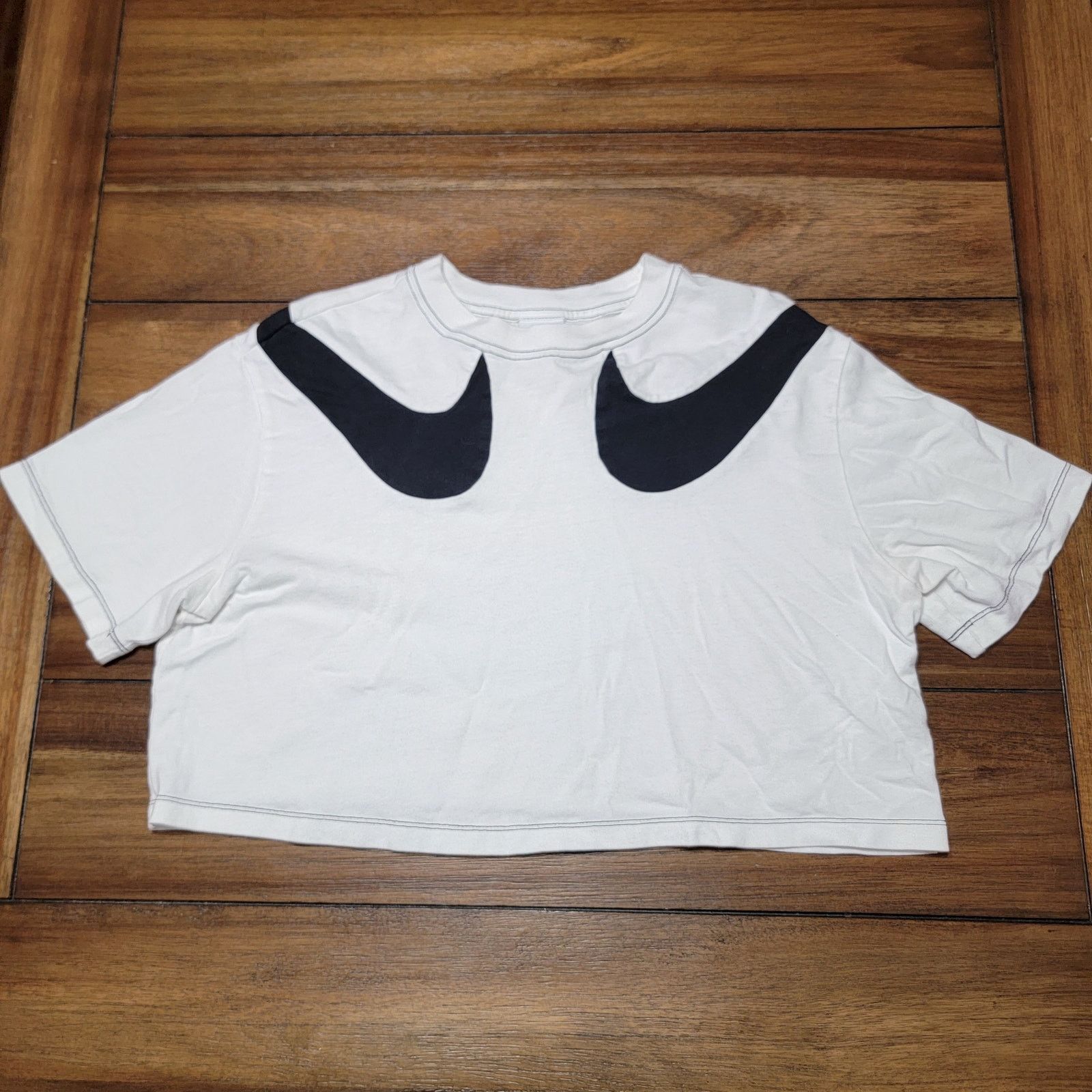 Nike Nike White w/ Black Swoosh Crop Top - Size XS Size XS / US 0-2 / IT 36-38 - 1 Thumbnail