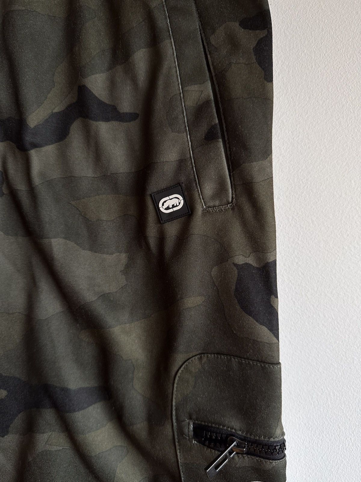 Ecko Unltd. Ecko Unltd. cargo camo shorts Size US 34 / EU 50 - 3 Thumbnail