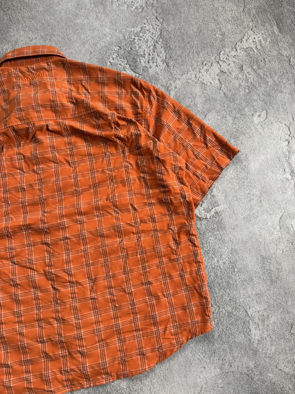 Mammut Mammut L Chekered shirt button up short sleeve outdoor Size US L / EU 52-54 / 3 - 12 Thumbnail