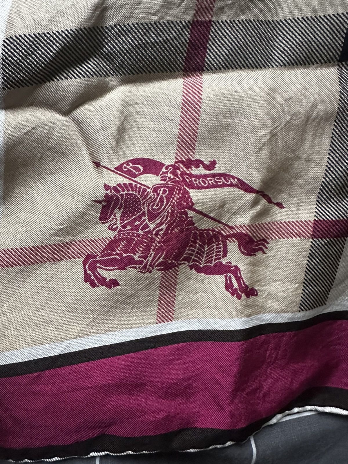 Burberry burberry vintage silk scarf Size ONE SIZE - 6 Thumbnail