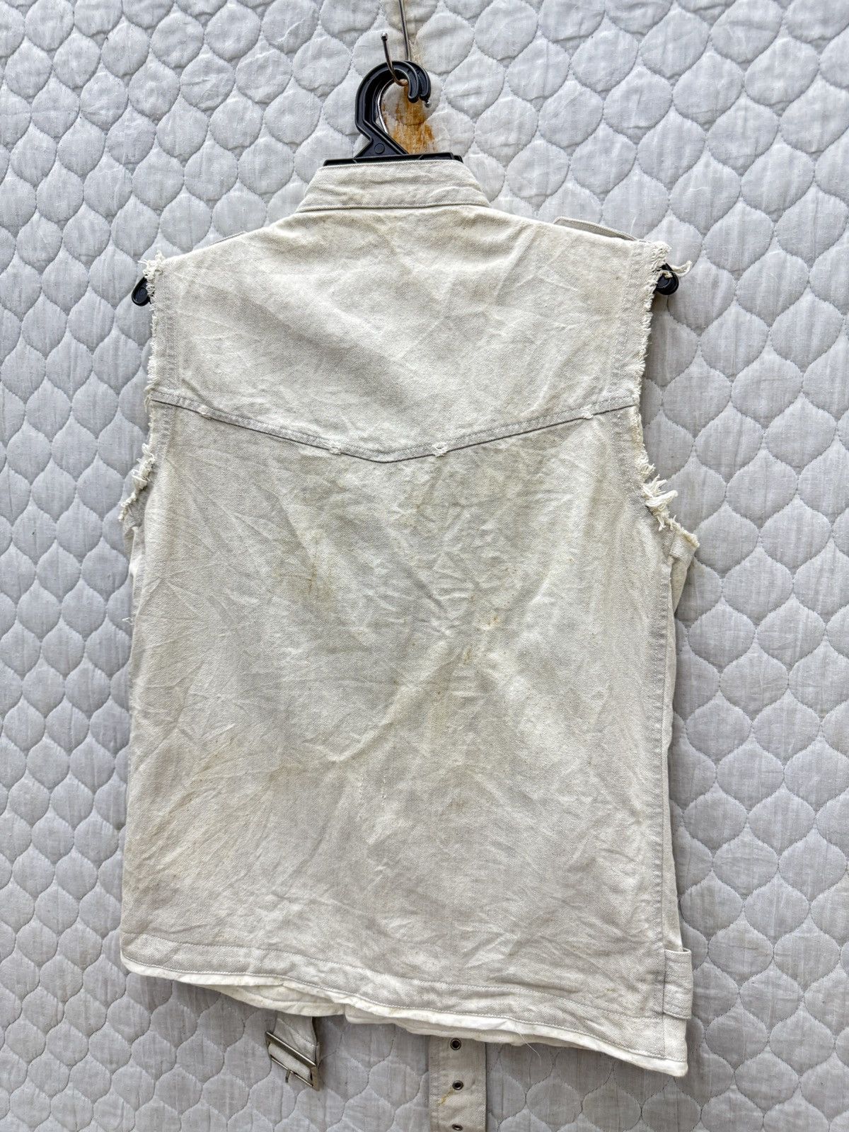 In The Attic 🔥🔥💥STEALS IN THE ATTIC PUNK VEST Size US M / EU 48-50 / 2 - 6 Thumbnail