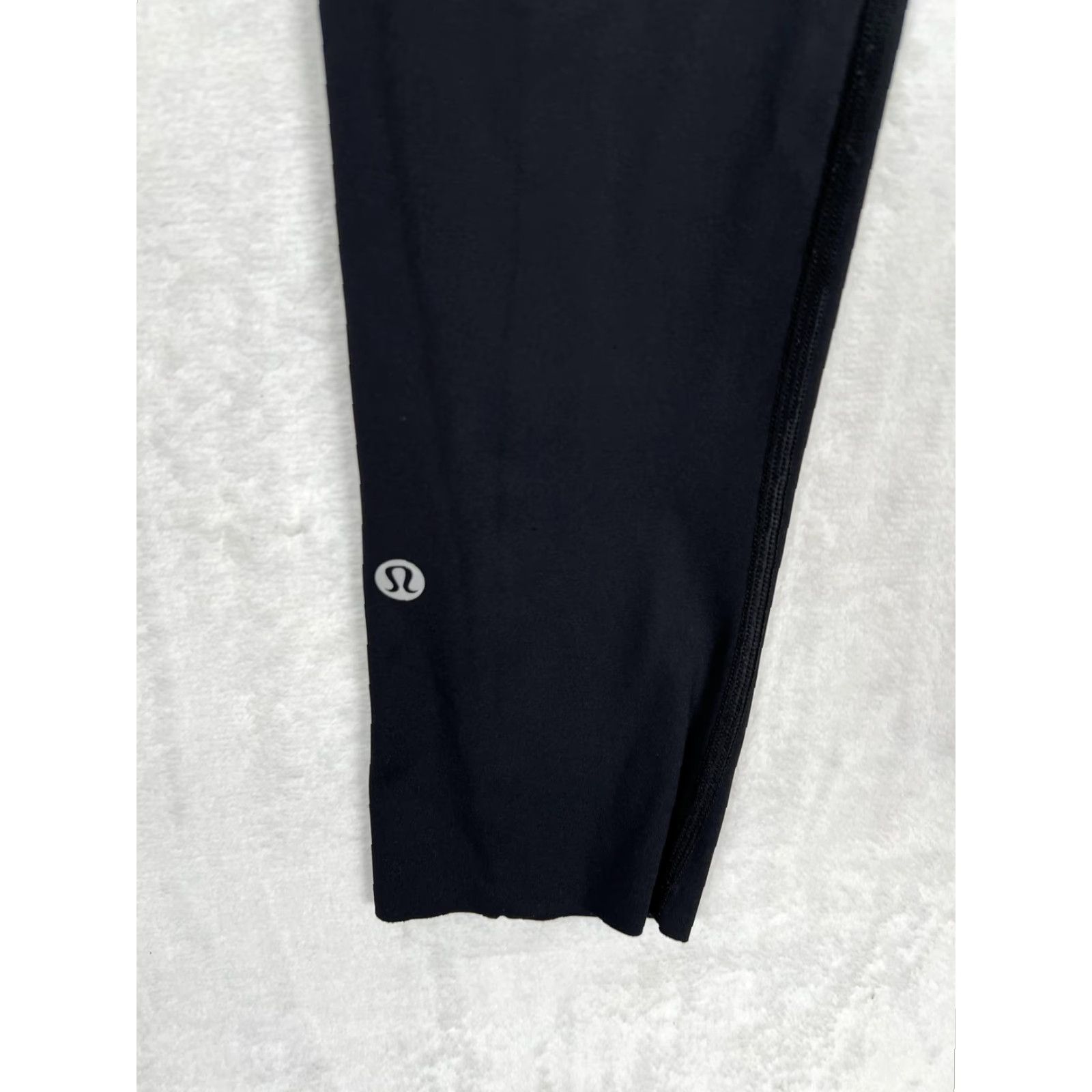 Lululemon Lululemon Women's Black High Rise Ankle Pocket Leggings Reflective Yoga 2 Pants Slim Activewear Size 26" / US 2 / IT 38 - 7 Thumbnail
