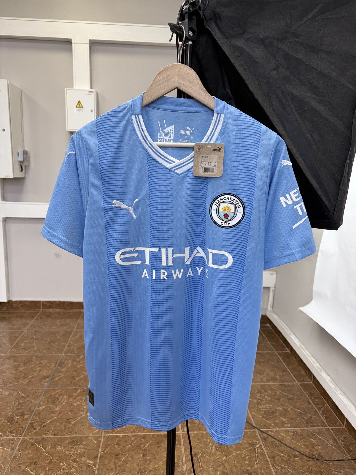 Puma 🏴󠁧󠁢󠁥󠁮󠁧󠁿 23/24 Manchester City Puma Soccer Jersey Rare Y2K Holland Size US M / EU 48-50 / 2 - 1 Thumbnail