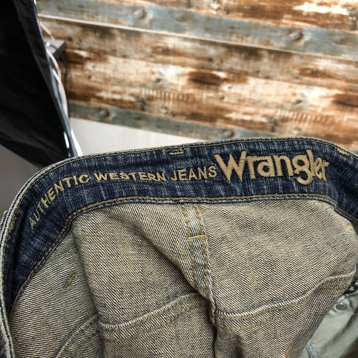 Wrangler Wrangler Blue vintage ripped Distressed Denim Pants #A2381 Size US 36 / EU 52 - 21 Thumbnail