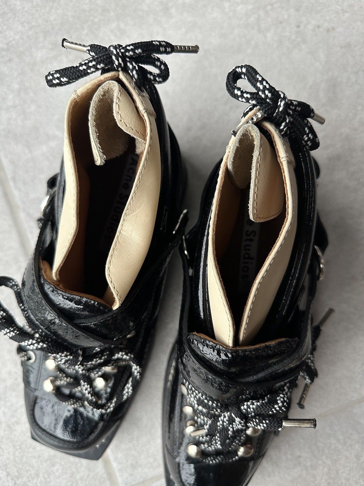 Acne Studios Acne Studios Patent Leather Mountaineering HEIDE Boots Size US 8 / IT 38 - 10 Thumbnail