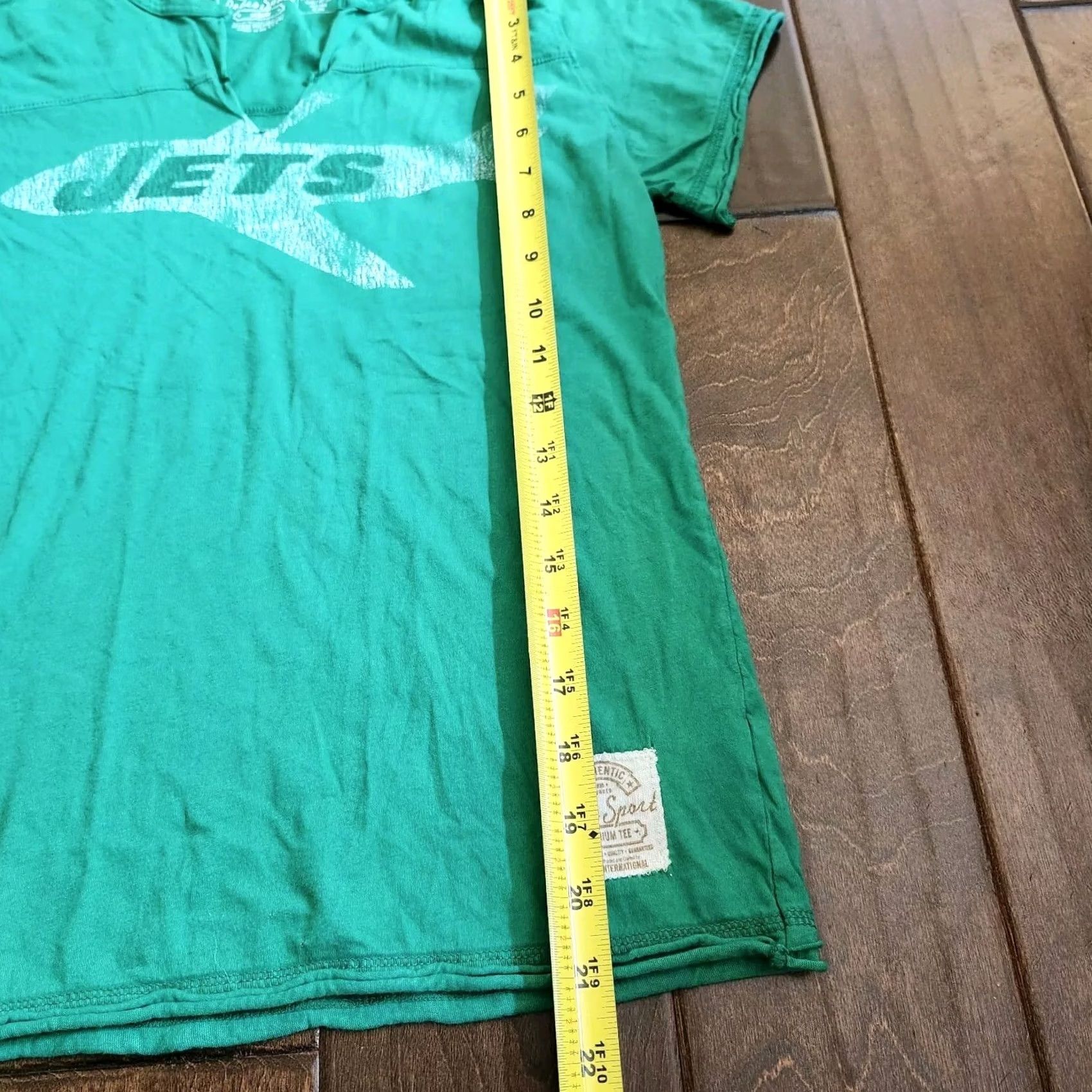 Vintage Retro Sport New York Jets Logo Junior Shirt M Teens V-Neck Green Short Sleeve Pullover 100% Cotton Casual Travel Size M / US 6-8 / IT 42-44 - 6 Thumbnail