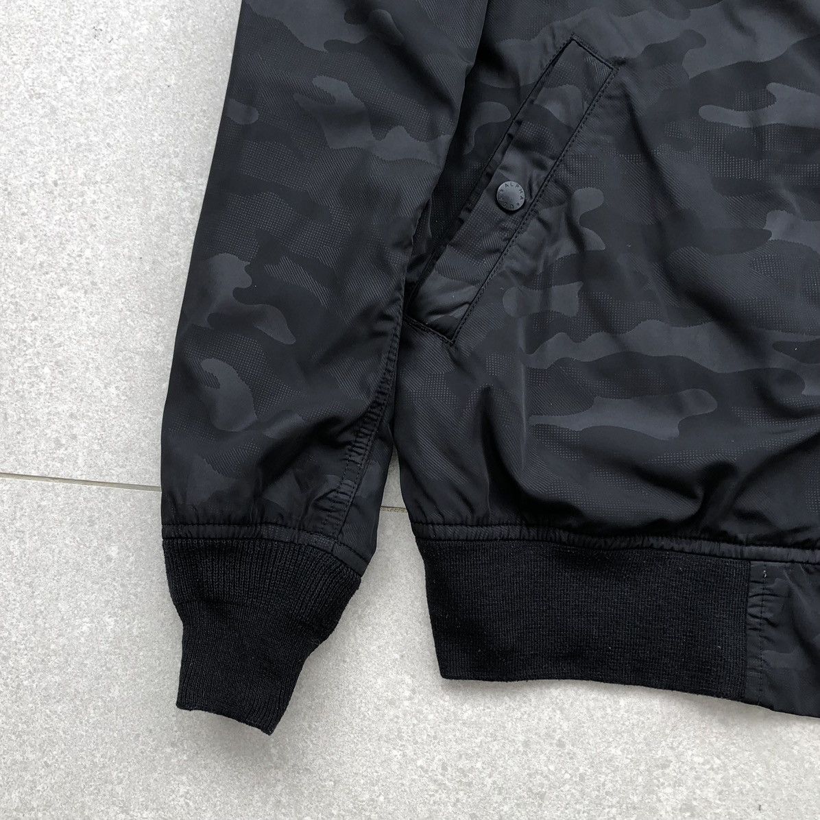 Alpha Industries Alpha Industries camouflage "MA-1 Nylon Bomber Jacket Size US M / EU 48-50 / 2 - 11 Thumbnail