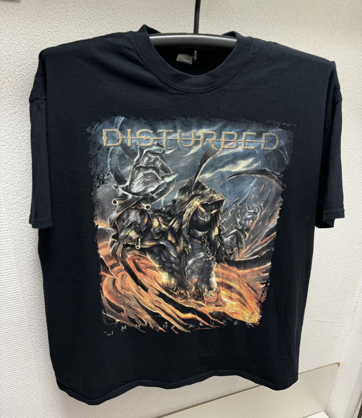 Band Tees Disturbed vintage big logo t-shirt 2XL XXL 2015 Size US XXL / EU 58 / 5 - 1 Thumbnail