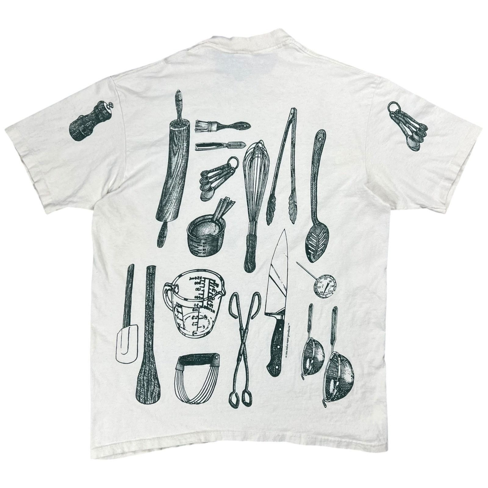 Vintage Vintage 90s Chef cooking utensils all over print tee (L) Size US L / EU 52-54 / 3 - 7 Thumbnail