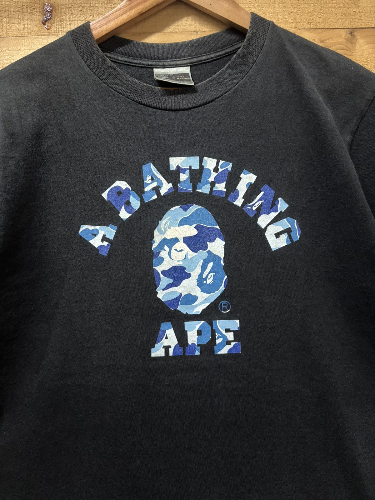 Bape Vintage a bathing ape tshirt Size US M / EU 48-50 / 2 - 3 Thumbnail