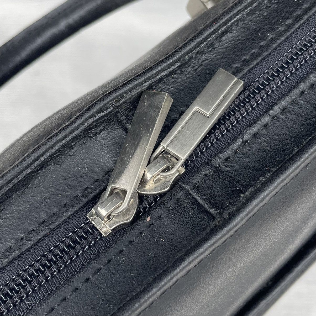 Leather × Pierre Cardin Vintage Pierre Cardin Black Leather Briefcase/Office Bag Size ONE SIZE - 8 Thumbnail