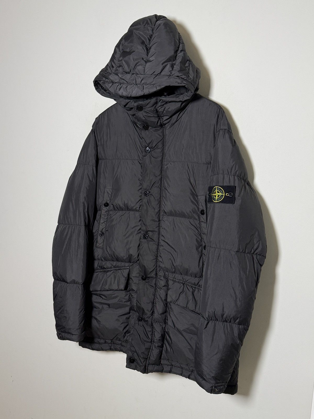 Stone Island Stone Island Crinkle Reps NY down jacket in matte black Size US L / EU 52-54 / 3 - 3 Thumbnail