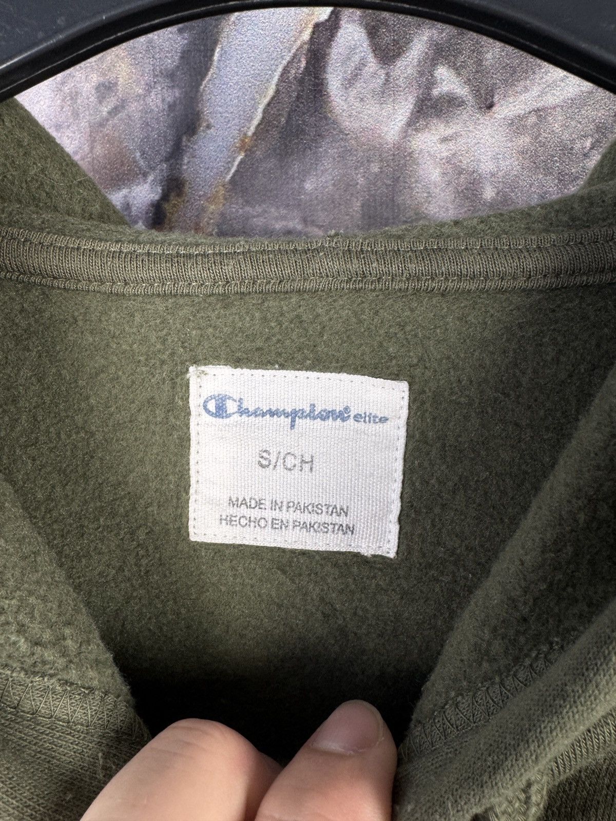Champion Champion Men’s Hoodie Olive Green Logo Pullover Sweatshirt Size US S / EU 44-46 / 1 - 7 Thumbnail