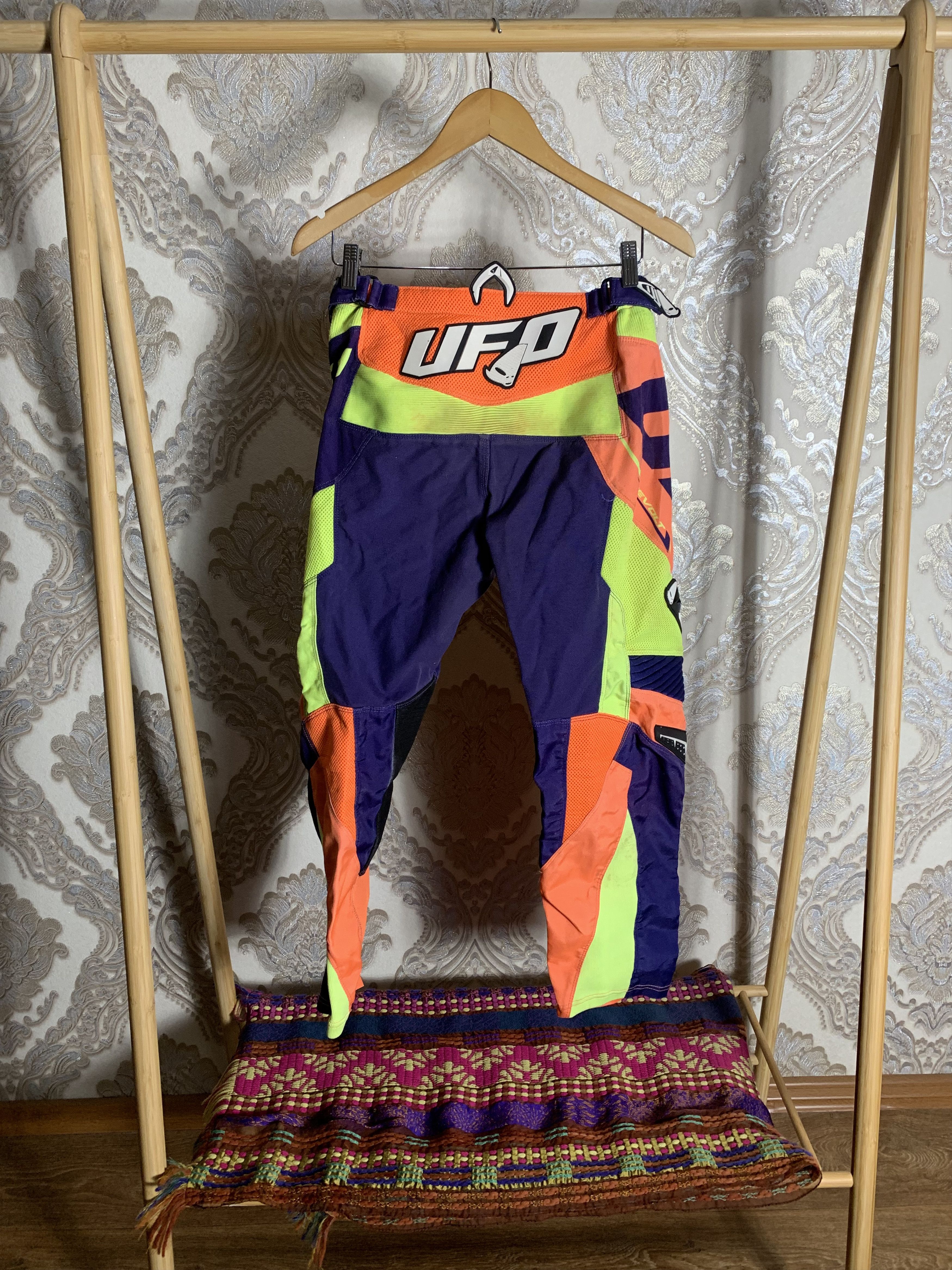 NASCAR VINTAGE UFO PLAST MOTORCYCLE PANTS BIKE DESIGNER Y2K Size US 28 / EU 44 - 12 Thumbnail