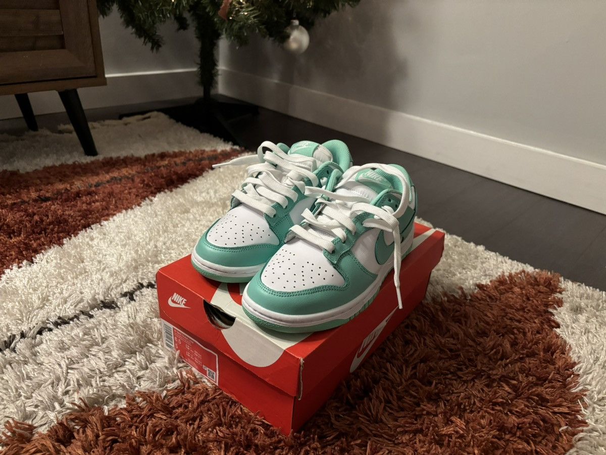 Nike Nike Dunk low “Green Glow” Size US 6.5 / IT 36.5 - 1 Thumbnail