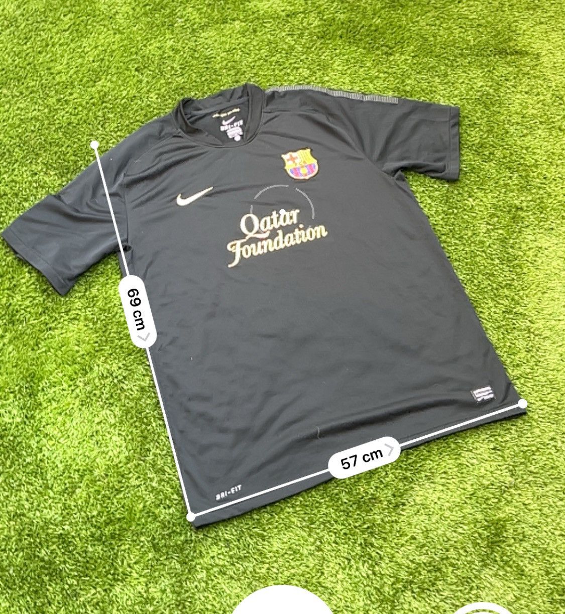 Nike FC Barcelona 2011/12 Away Jersey Nike Vintage Football Shirt Size US XL / EU 56 / 4 - 6 Thumbnail