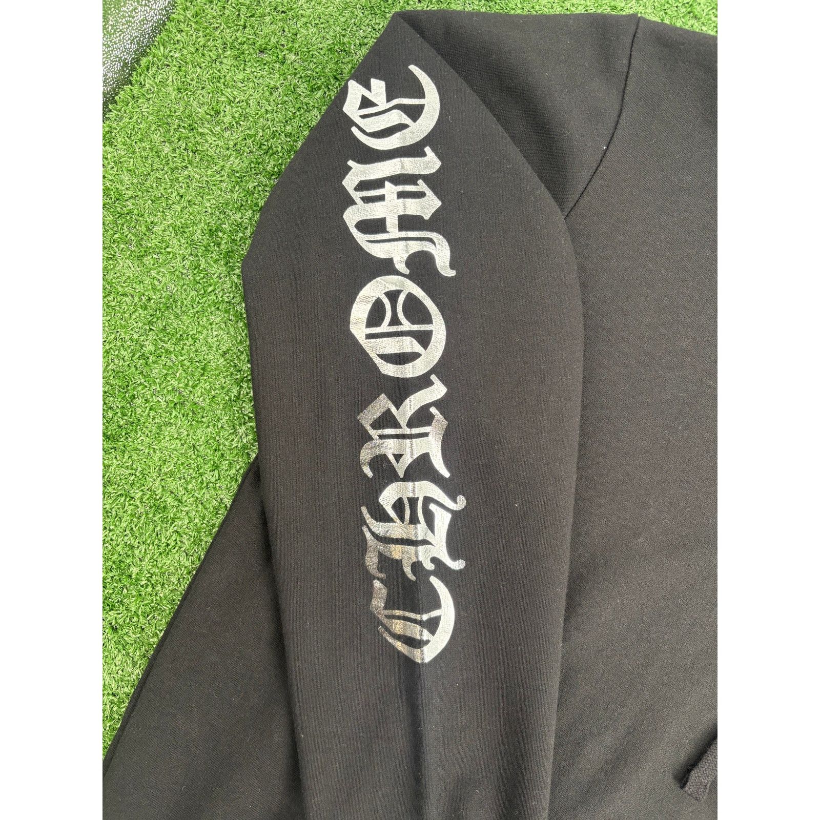 Chrome Hearts Chorme Hearts 1988 Foil Vertical Logo Black Hoodie Size XXL Size US XXL / EU 58 / 5 - 3 Thumbnail