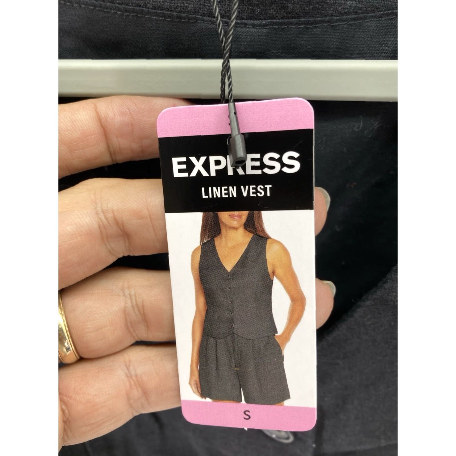 Express Express Linen Vest Womens Size Small Black Button Front V-Neck Classic Look NWT Size S / US 4 / IT 40 - 5 Thumbnail