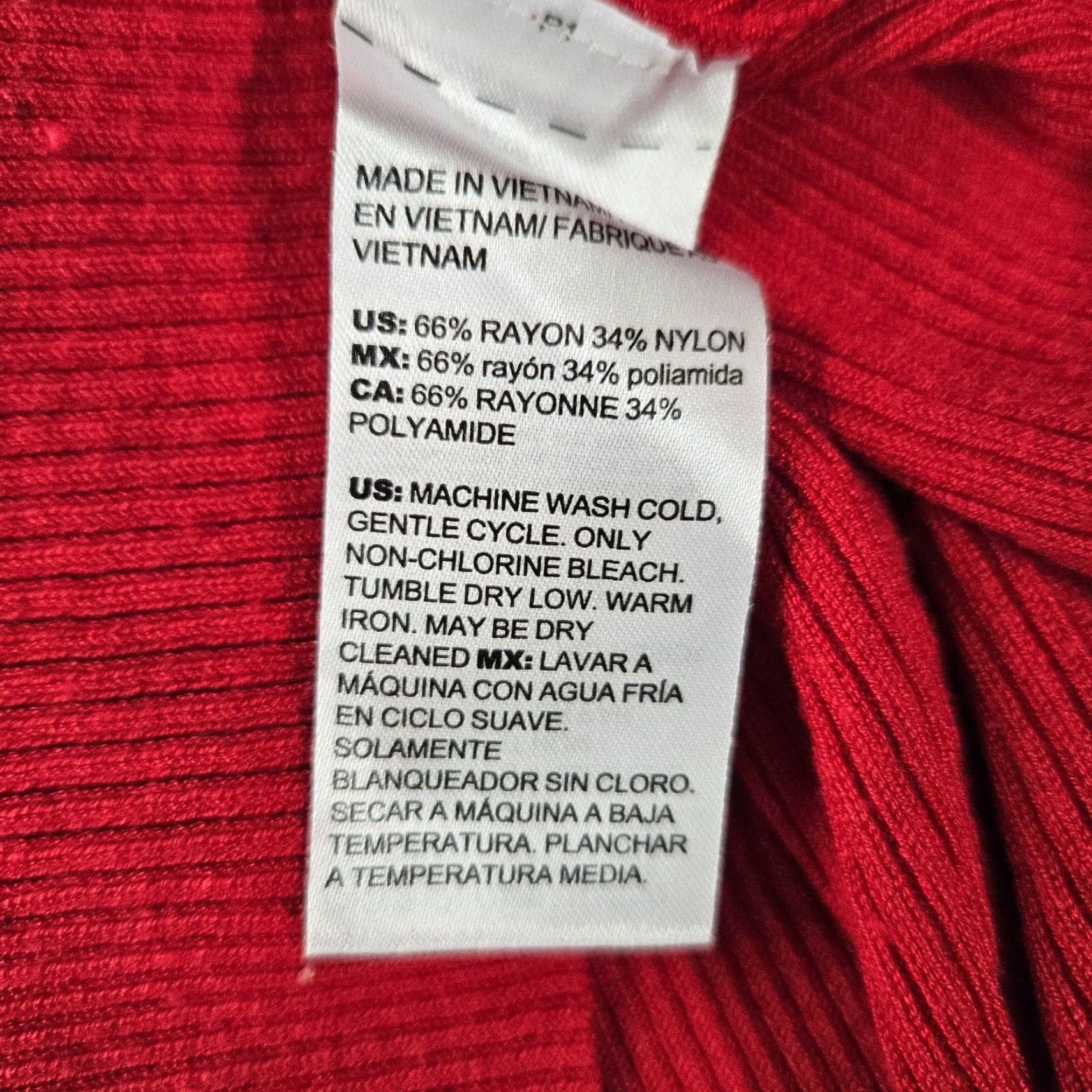 Vintage Chico's Womens Tank Top M Solid Red Rayon Blend Shirt Adult Womens 90s? Size M / US 6-8 / IT 42-44 - 5 Thumbnail