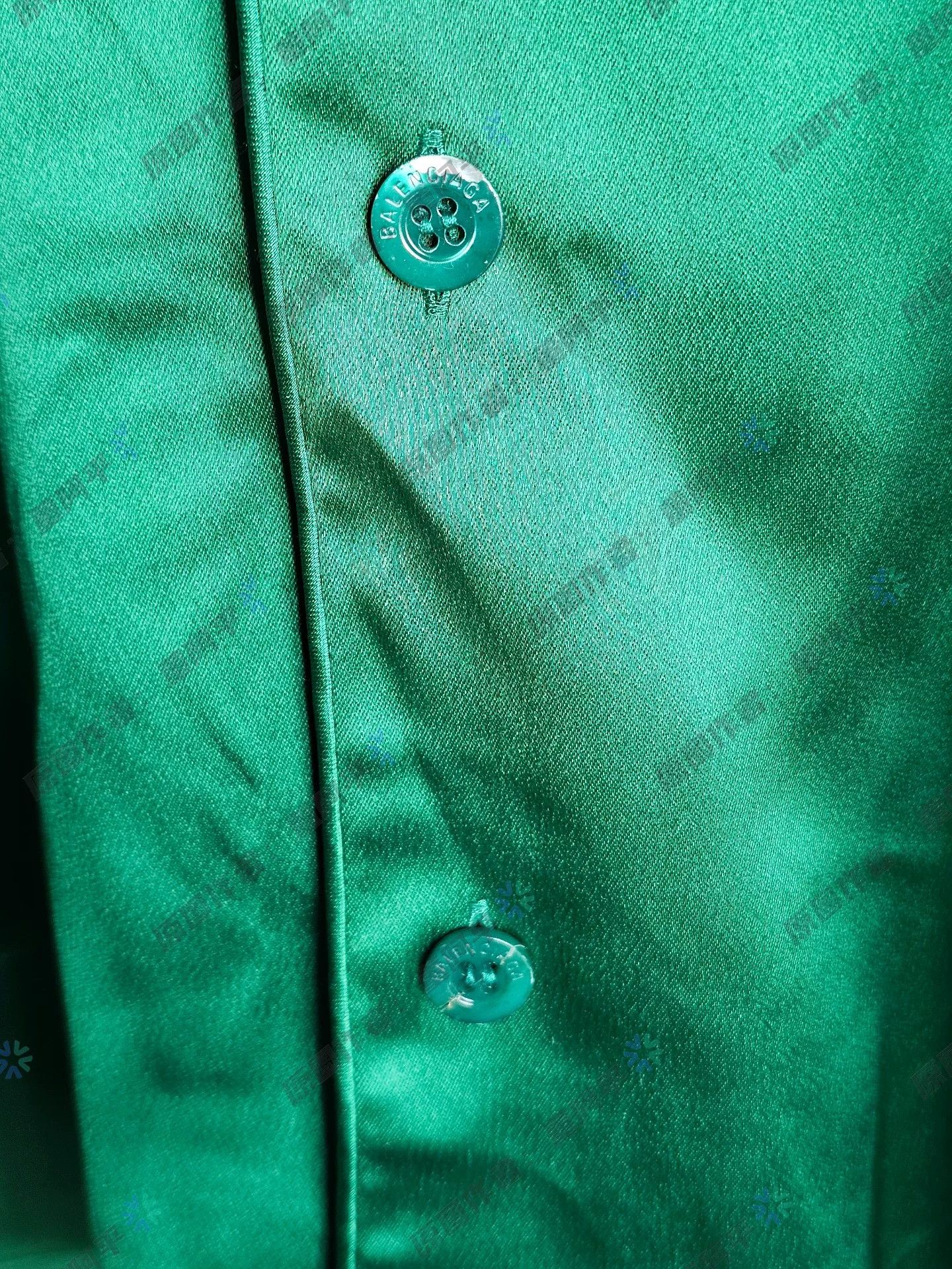 Balenciaga green long sleeve pajama shirt uni Size US M / EU 48-50 / 2 - 1 Preview