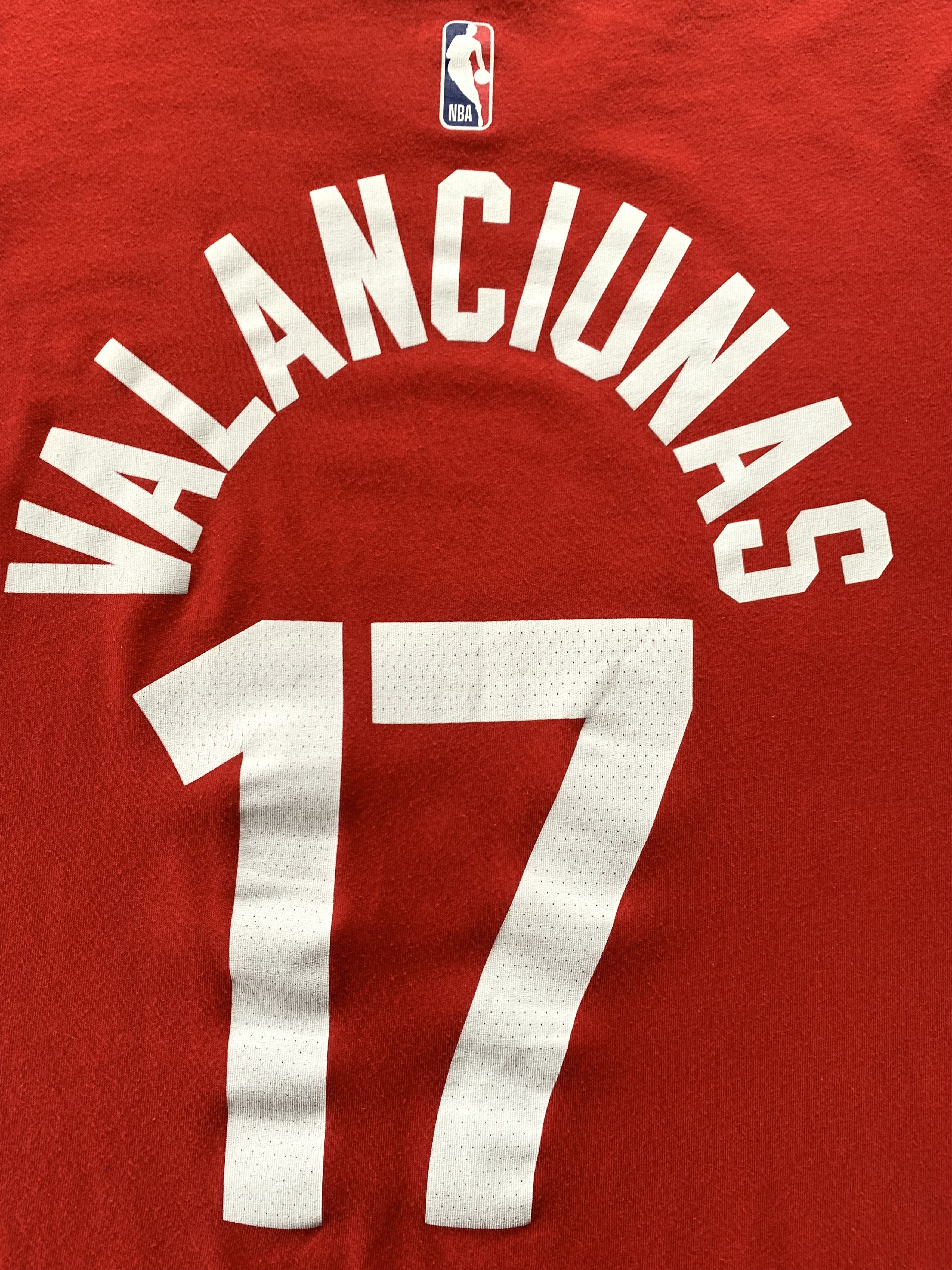 NBA × Nike × Vintage Nike Vintage Toronto Raptors Jonas Valanciunas 17 T-Shirt Size US M / EU 48-50 / 2 - 6 Thumbnail
