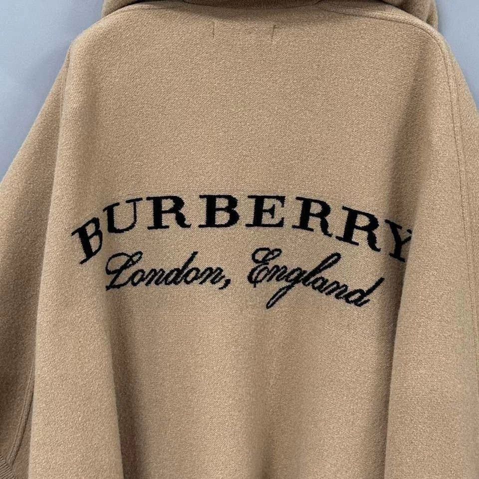 Burberry Burberry Camel Logo Cape Coat 150x120cm Size ONE SIZE - 4 Thumbnail
