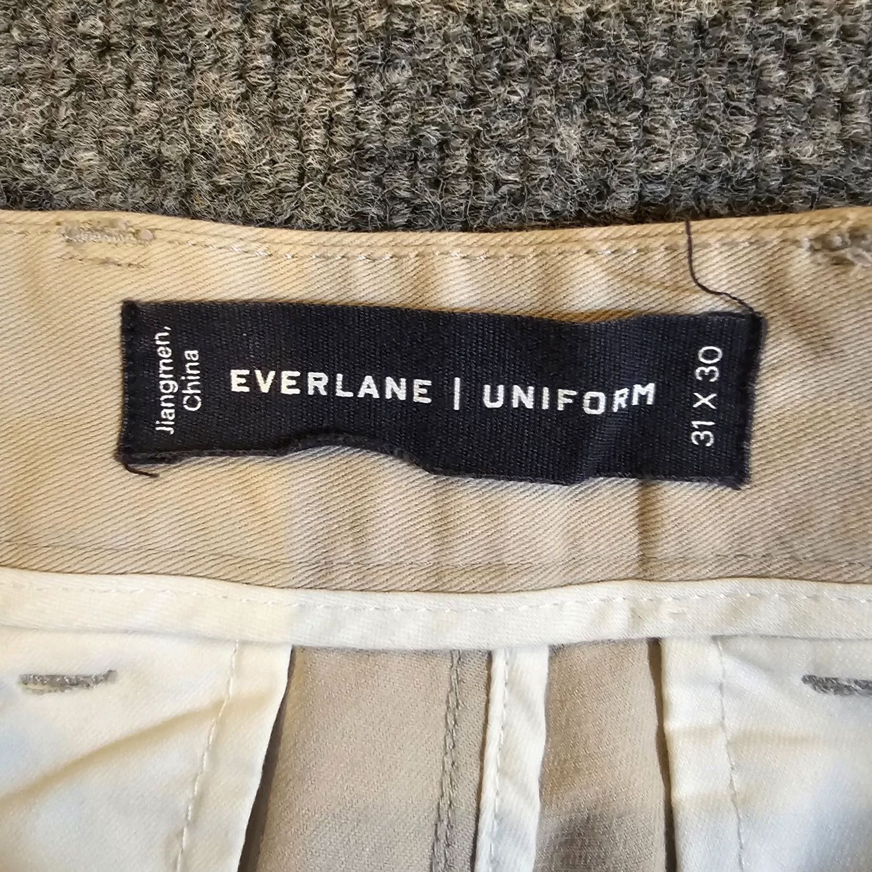 Everlane Everlane Uniform Pants Mens 31x30 Beige Chino Tapered Flat Front Casual Career Basic Pants Mens Beige Chino Tapered Flats Front Pockets 30in Inseam Size US 31 - 4 Thumbnail