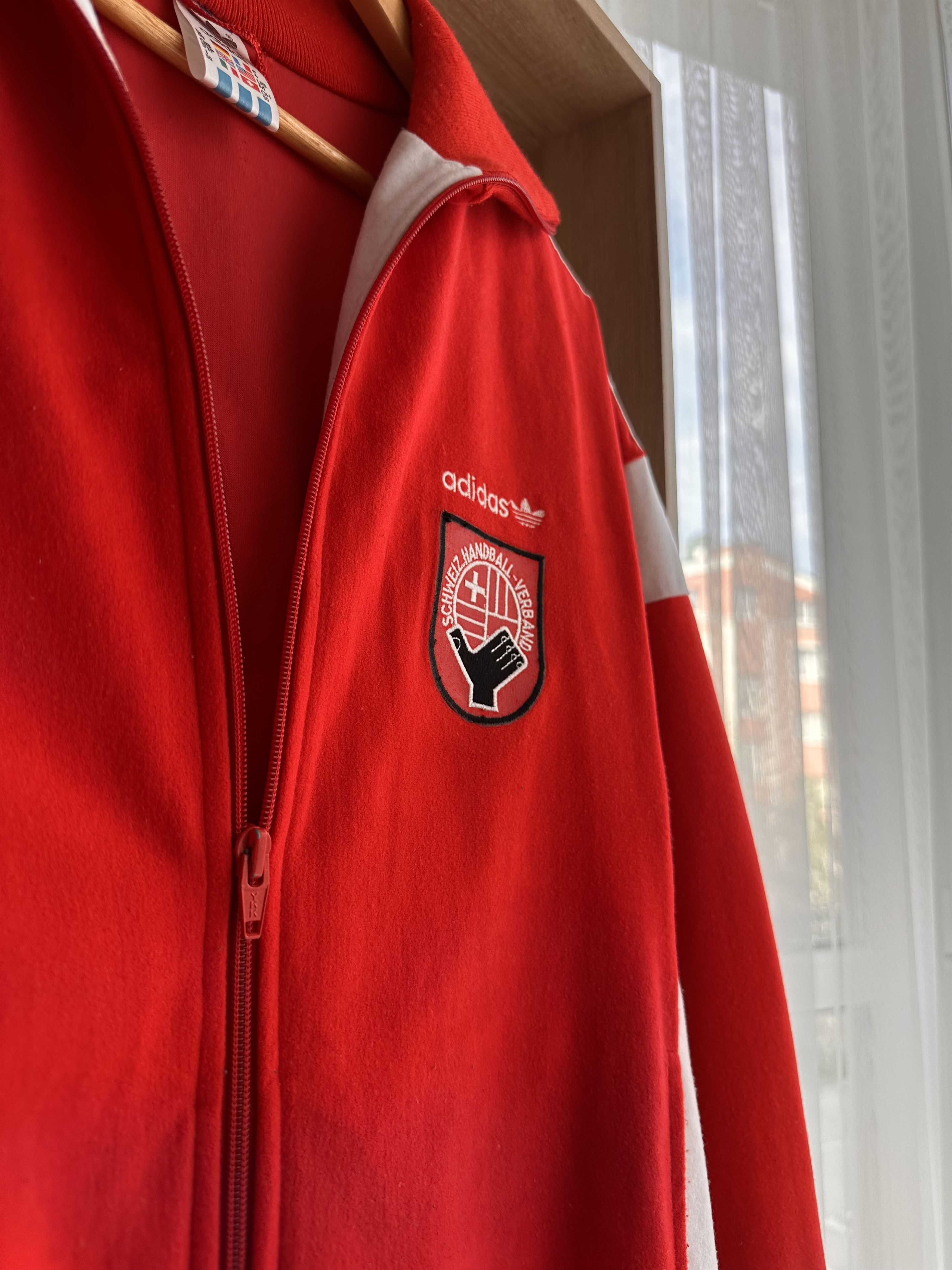 Adidas Vintage Adidas Suisse Handball Sportswear Red Hoodie Size US M / EU 48-50 / 2 - 6 Thumbnail