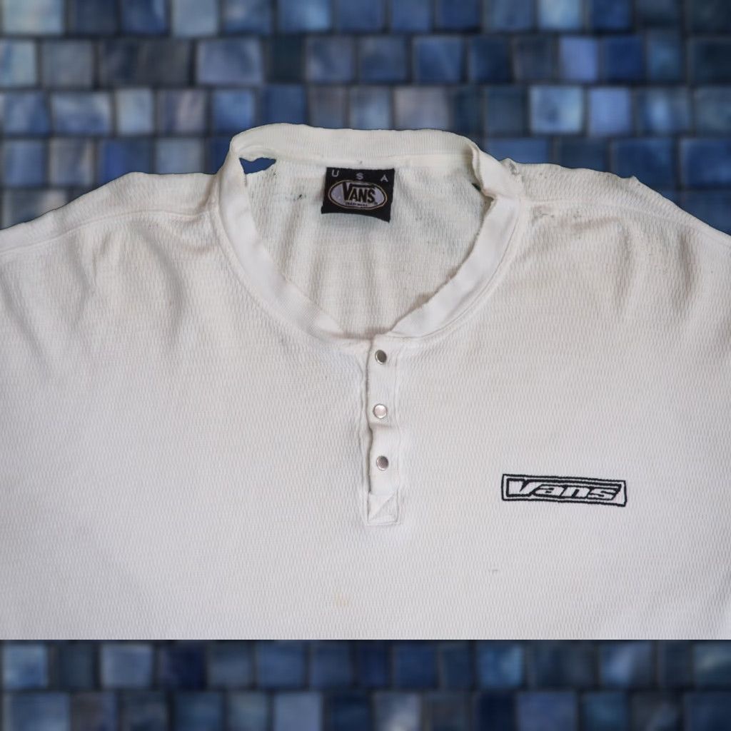 Vans VINTAGE Vans Grunge Distress 90s White Thermal L/S Henley Shirt 2XL Men Size US XXL / EU 58 / 5 - 1 Thumbnail