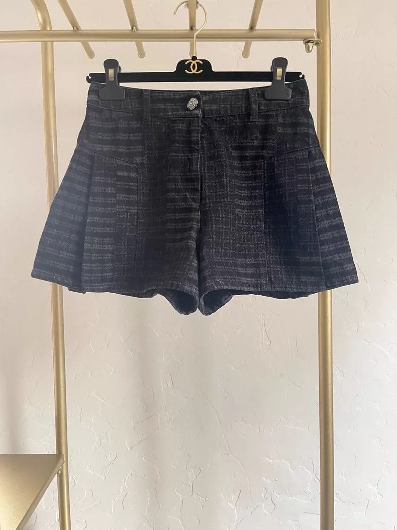 Chanel Chanel 24a Manchester series black plaid skirt pants Size 42" / US 20 - 1 Thumbnail