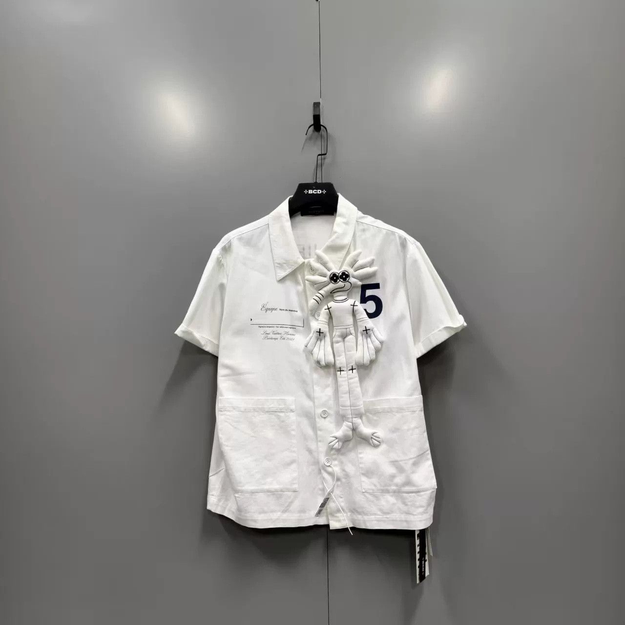 Louis Vuitton Louis Vuitton Doll Paratrooper Short Sleeve Shirt Size US S / EU 44-46 / 1 - 1 Thumbnail