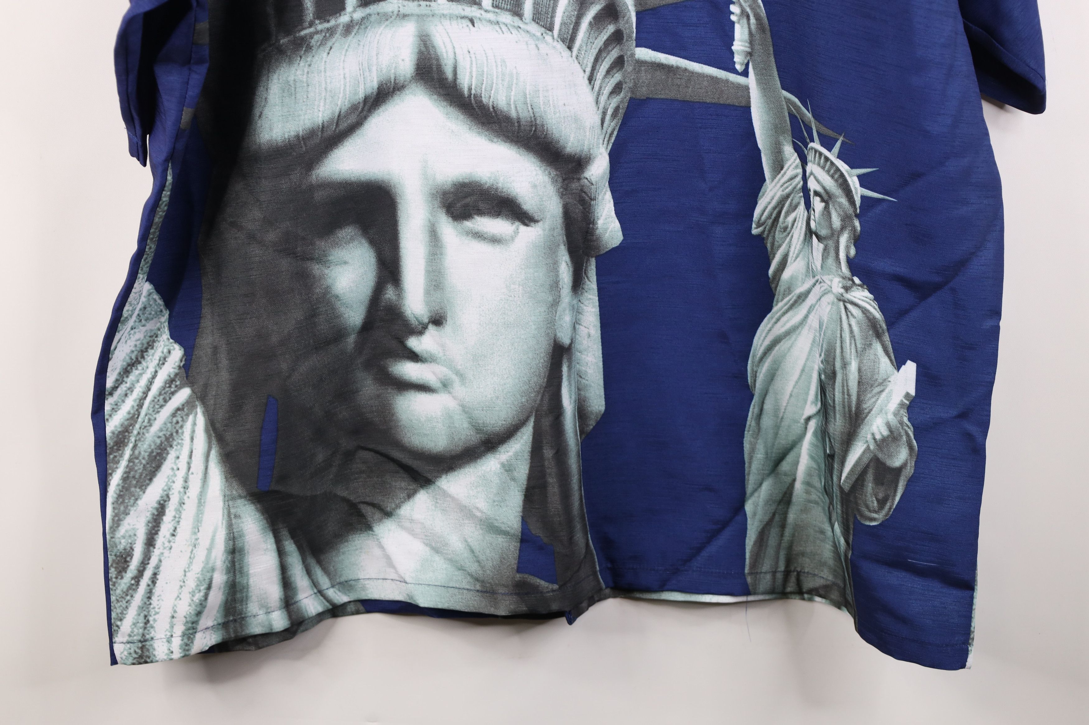 Vintage Deadstock Vintage 90s Y2K Statue of Liberty Button Shirt Size US L / EU 52-54 / 3 - 13 Thumbnail