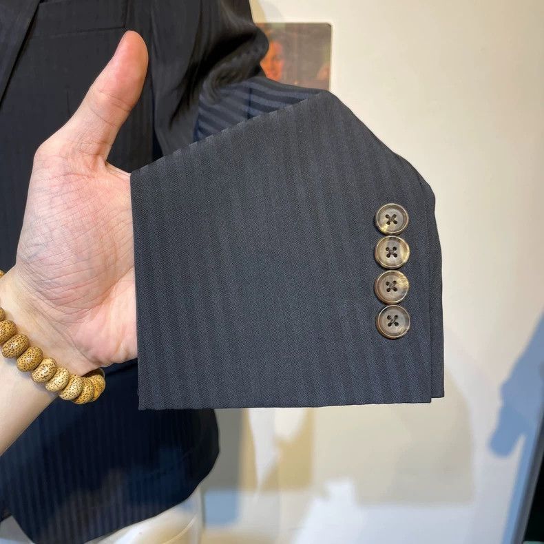 Givenchy Givenchy Givenchy Vintage Black Pinstripe Suit Jacket -250 Size US M / EU 48-50 / 2 - 4 Thumbnail