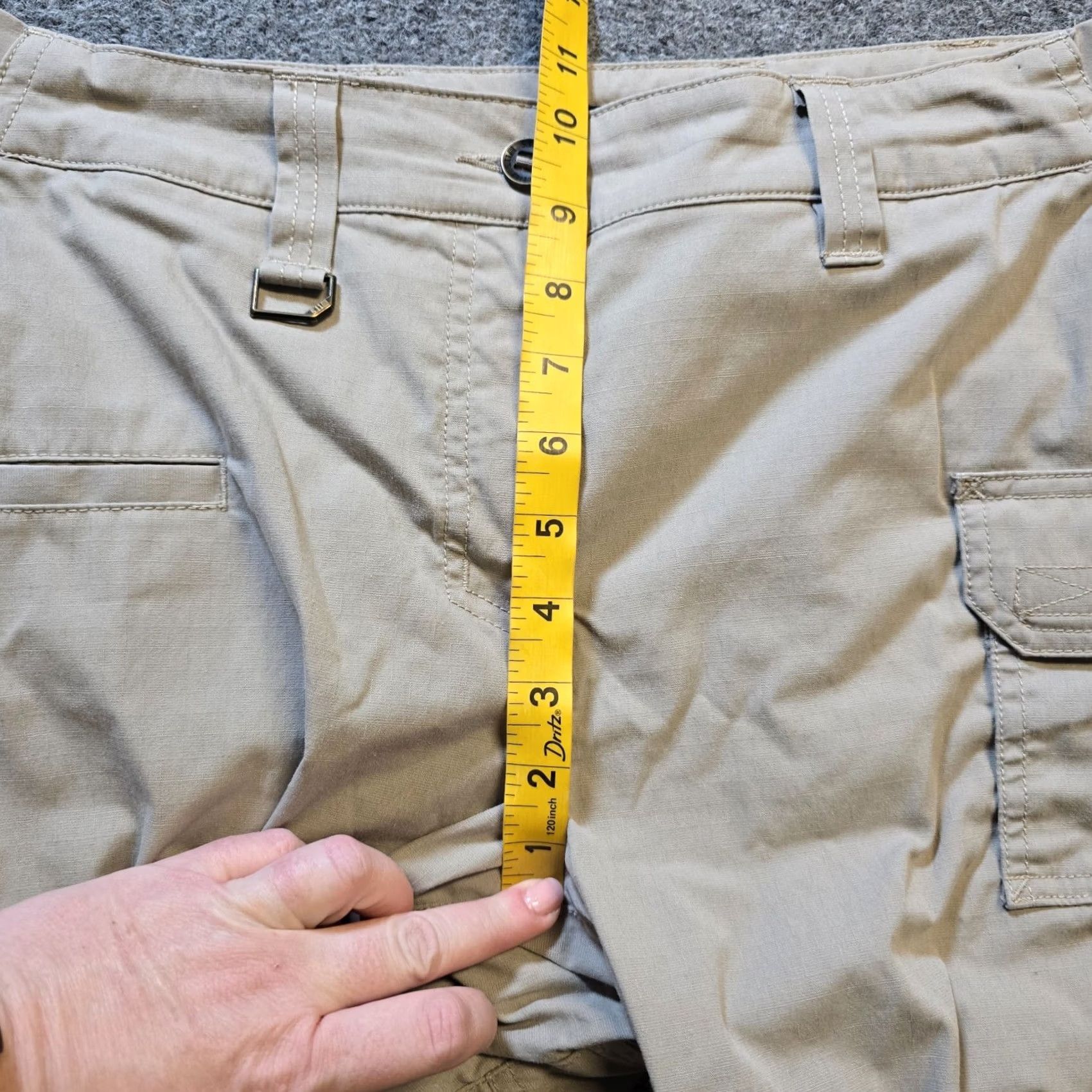 Vintage 5 11 Tactical Pants Womens 12 Beige Cargo Straight Leg Utility Pocket Capsule Pants Females Cargo Straight Leg Beige 12 Womens Size 34" / US 12 / IT 48 - 6 Thumbnail